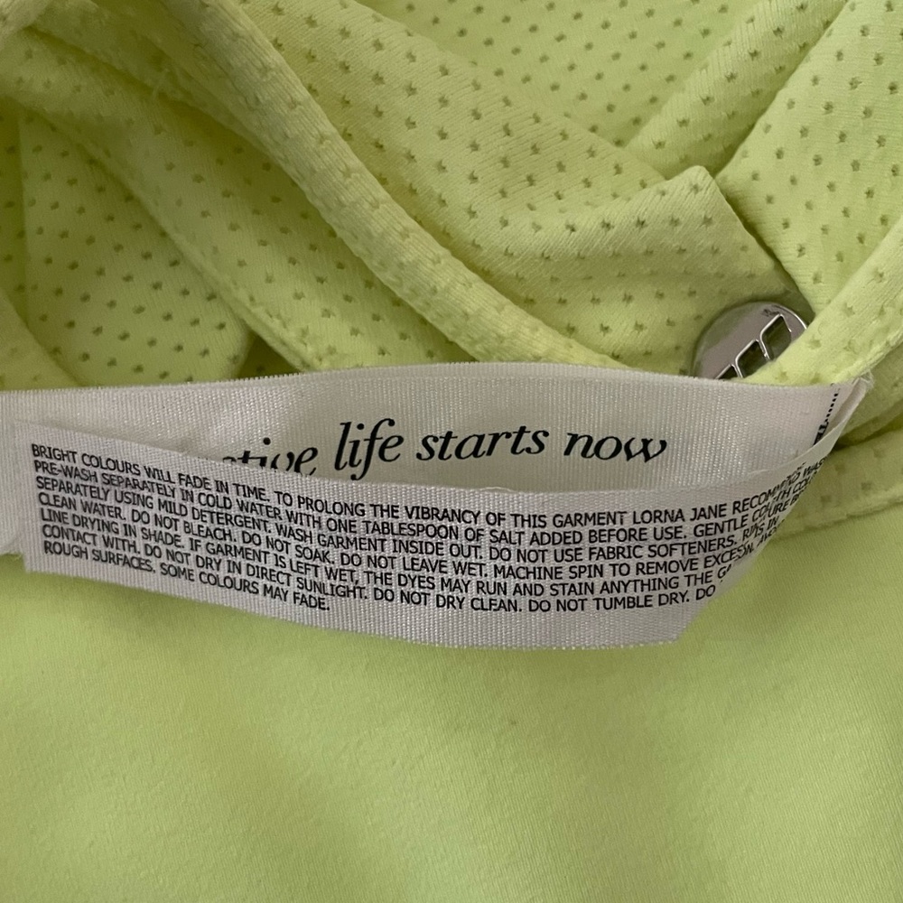 Lorna Jane Fluorescent Yellow Racerback Athletic Tank Top Size L - Picture 12 of 13
